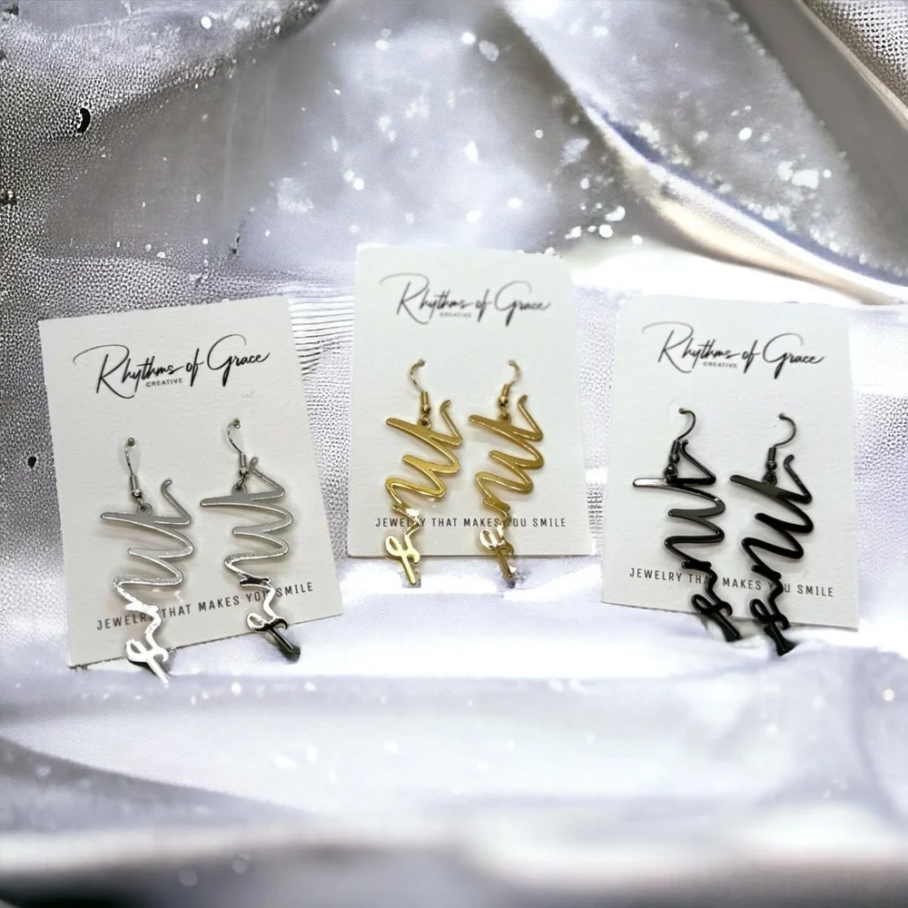 NWT Bridal Style: Stunning 'MRS' Dangle Earrings for the Chic Bride! Gunmetal